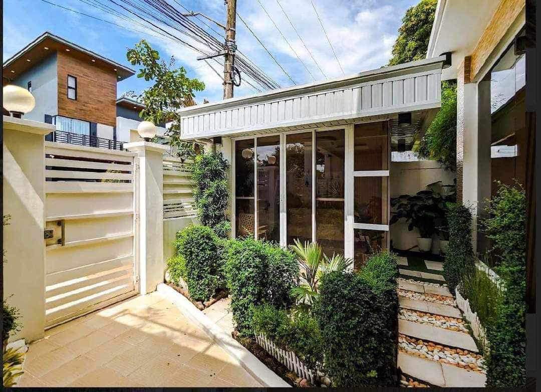 Browse for more property photos
