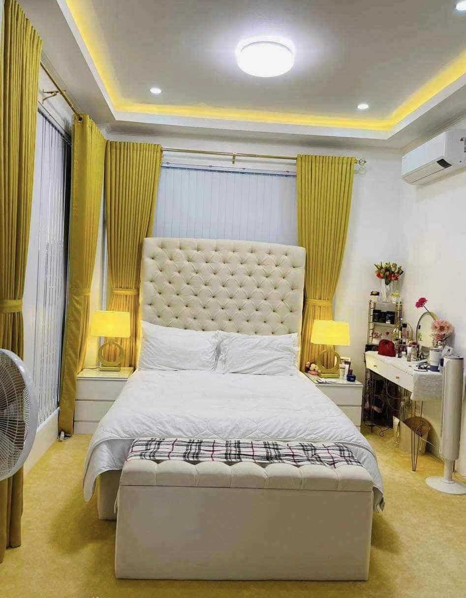 Browse for more property photos