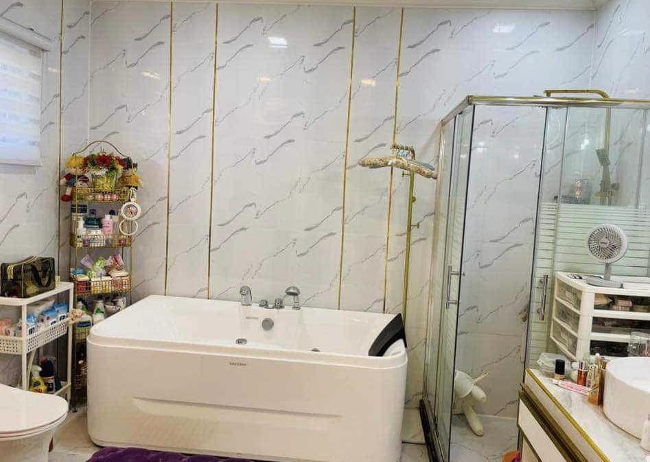 Browse for more property photos