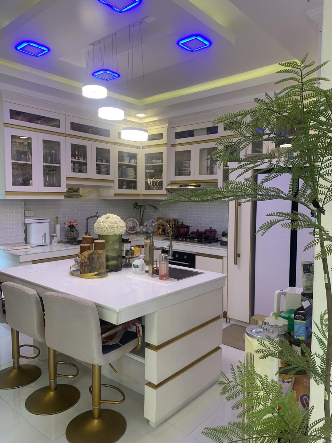 Browse for more property photos