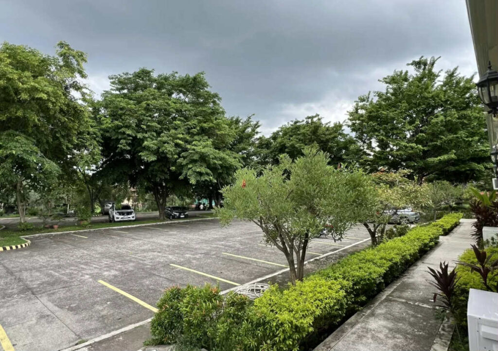 Browse more property photos